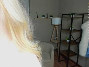 _honeypeachy_