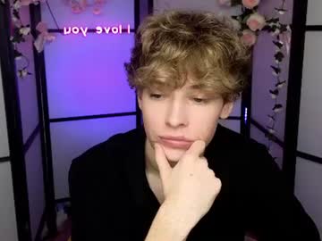curly_twinkboy