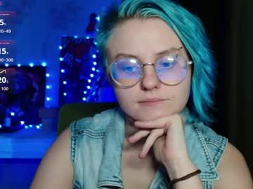 freya_kiss_