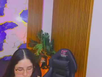 lauxury_tay1
