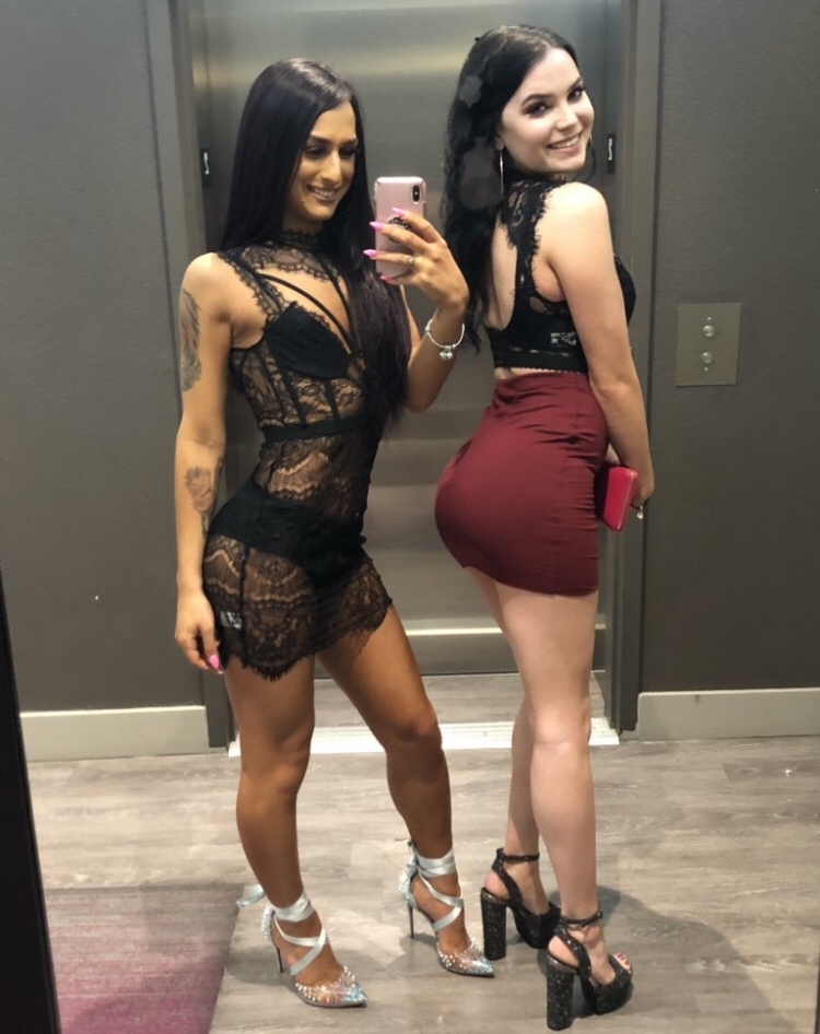 5'4 Transgender Pornstar Khloe Kay With Friend — 27