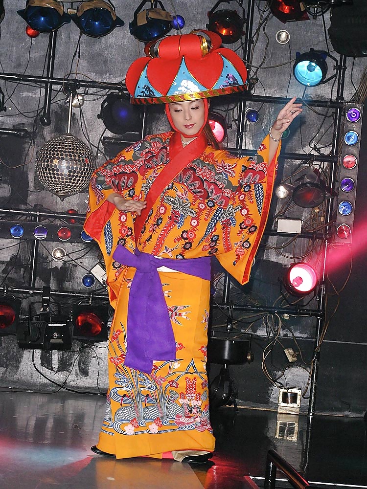 Japanese Striptease 14 — 17