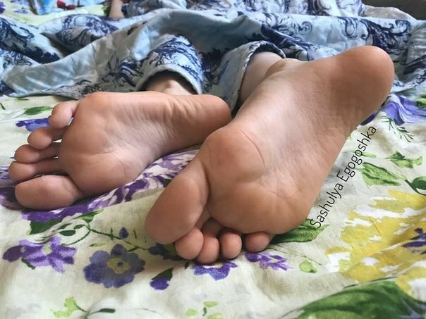 Sexy feet and legs — 40