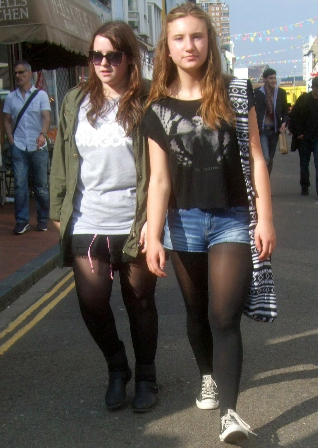 Street/public pantyhose 02 — 43