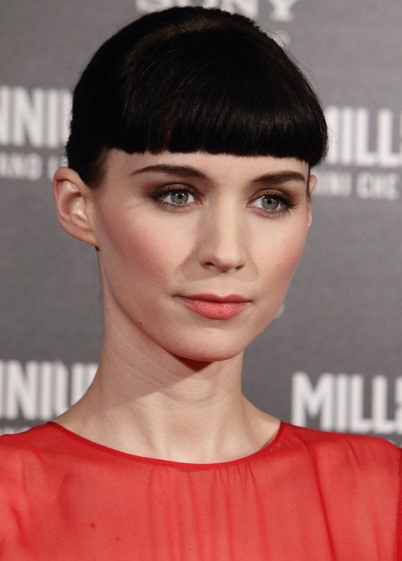 Stunning Celebrities With Bangs!!!! — 27