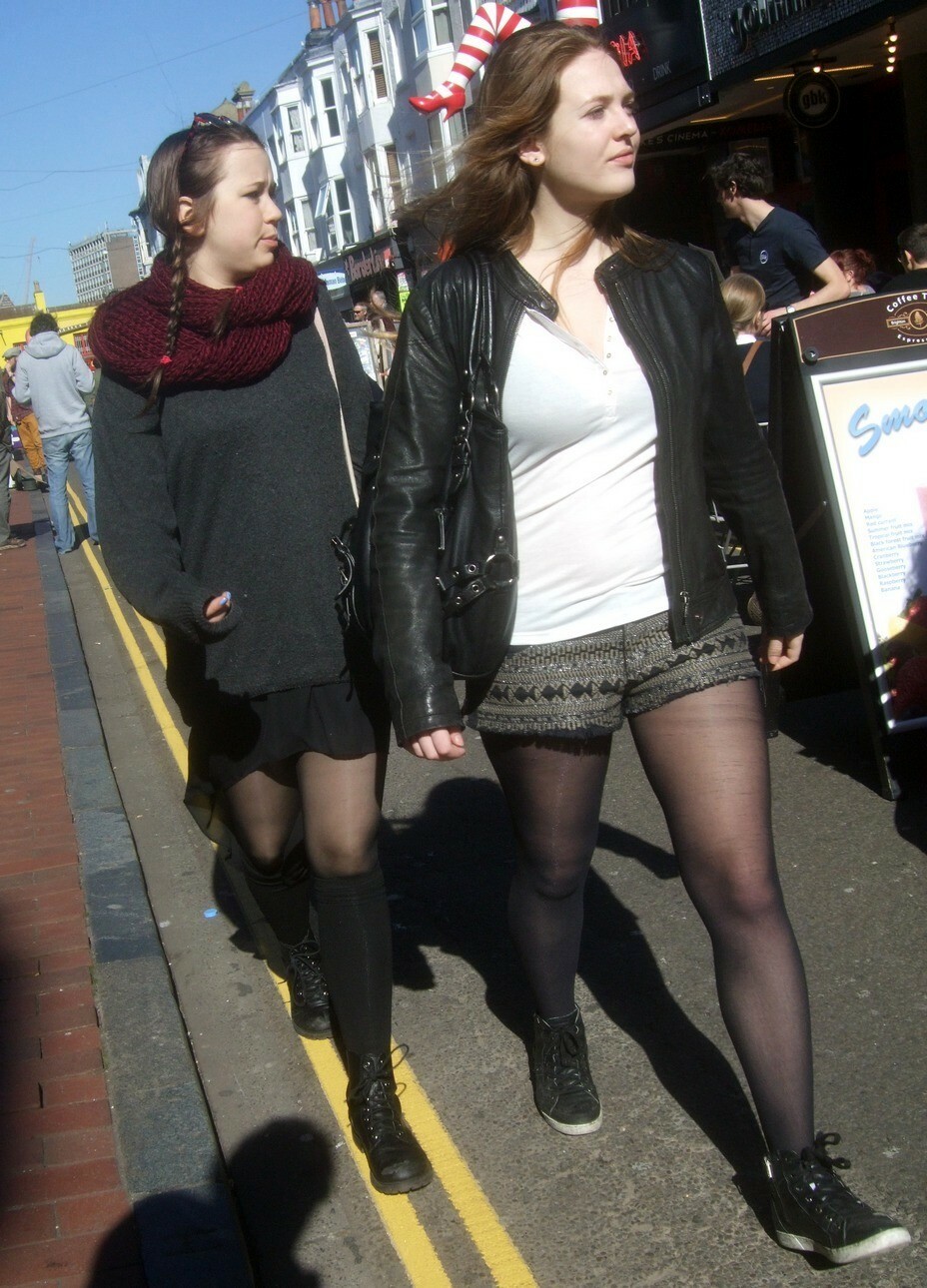 Street/public pantyhose 02 — 7