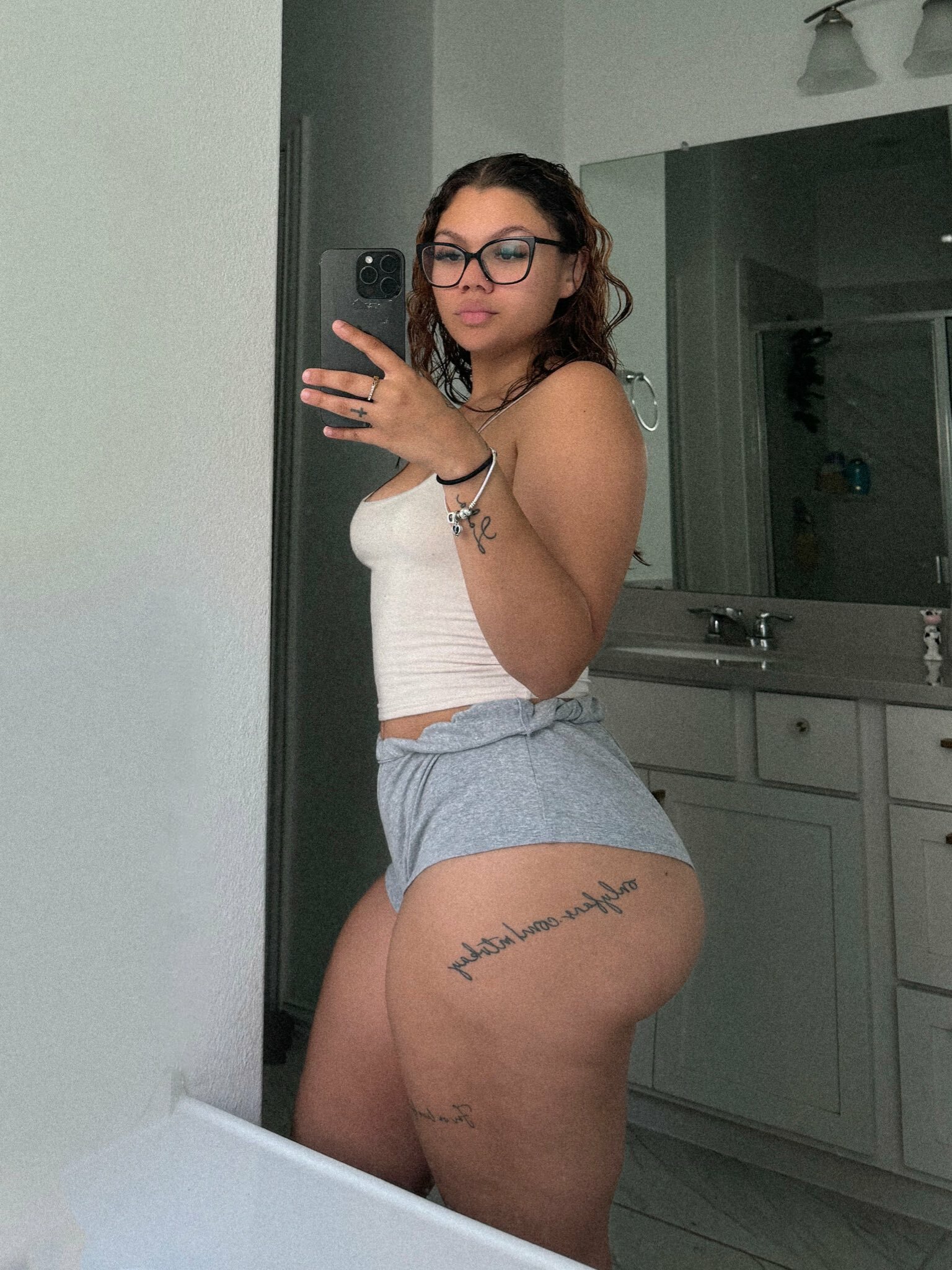 Amateur ghetto booty YouTube celebrity — 8