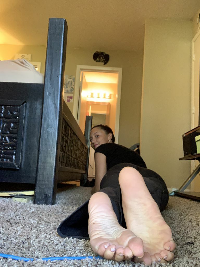 college sluts feet — 13