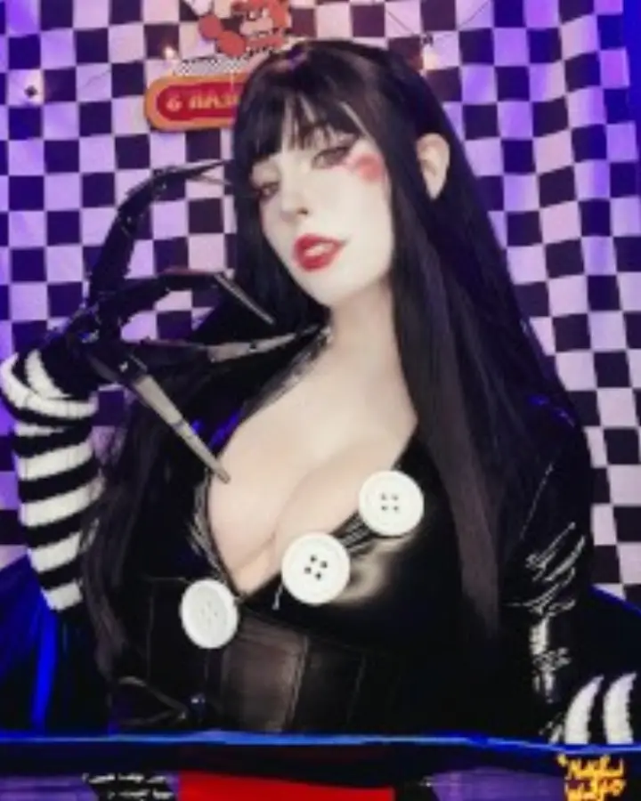 MollyRedWolf Cosplay — 15